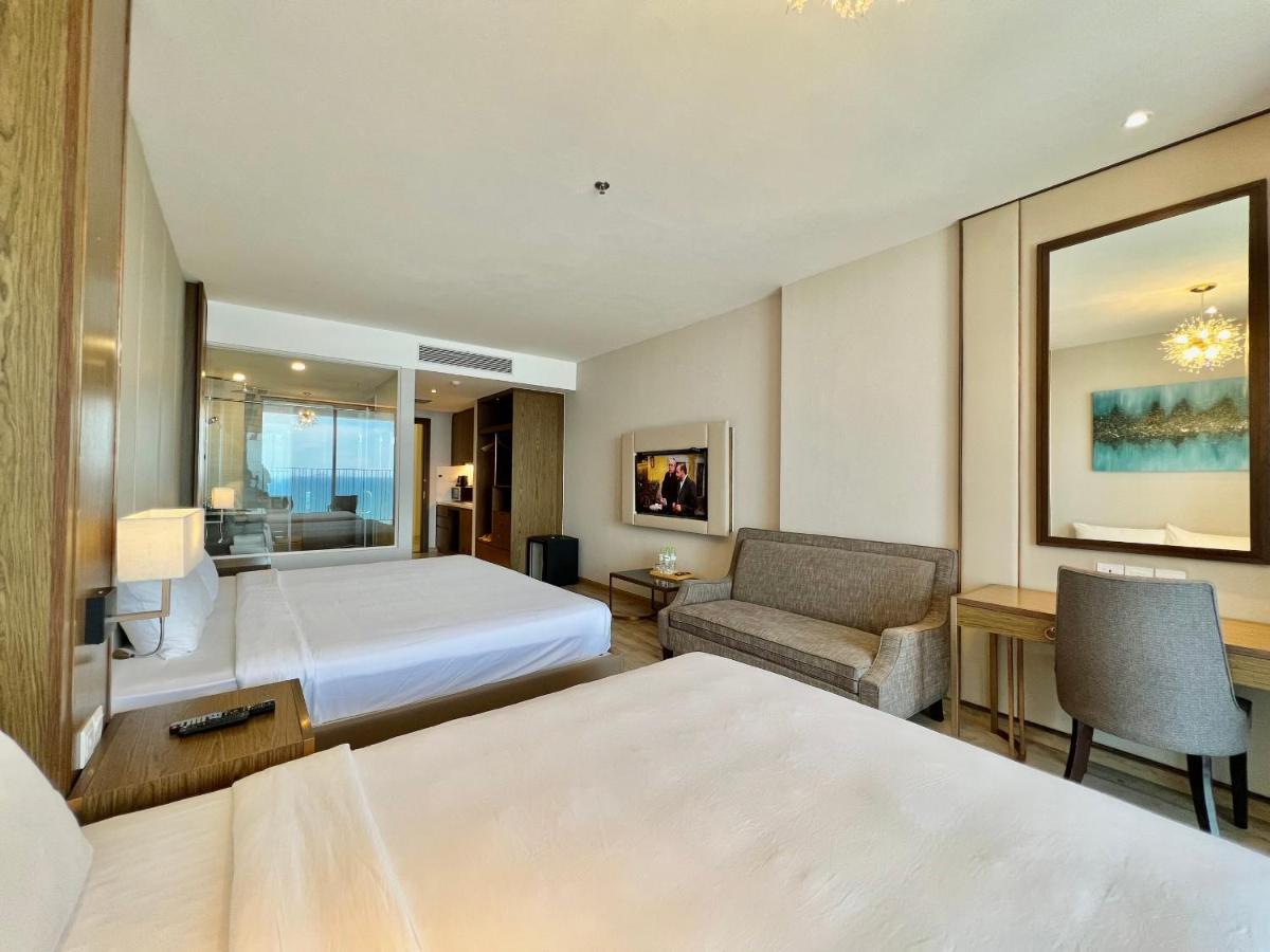 Panorama Central Nha Trang- Vietnam'S Highest Infinitive Rooftop Pool Extérieur photo