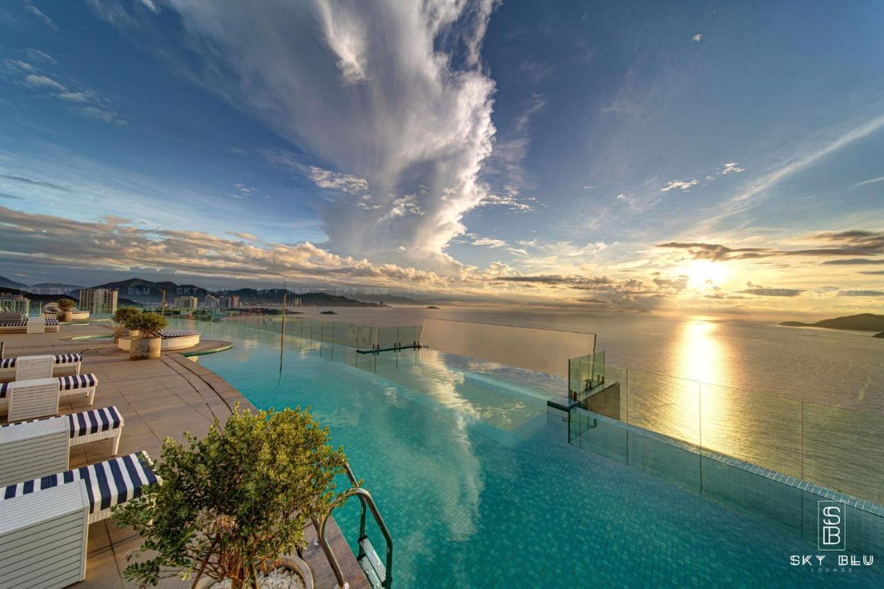 Panorama Central Nha Trang- Vietnam'S Highest Infinitive Rooftop Pool Extérieur photo