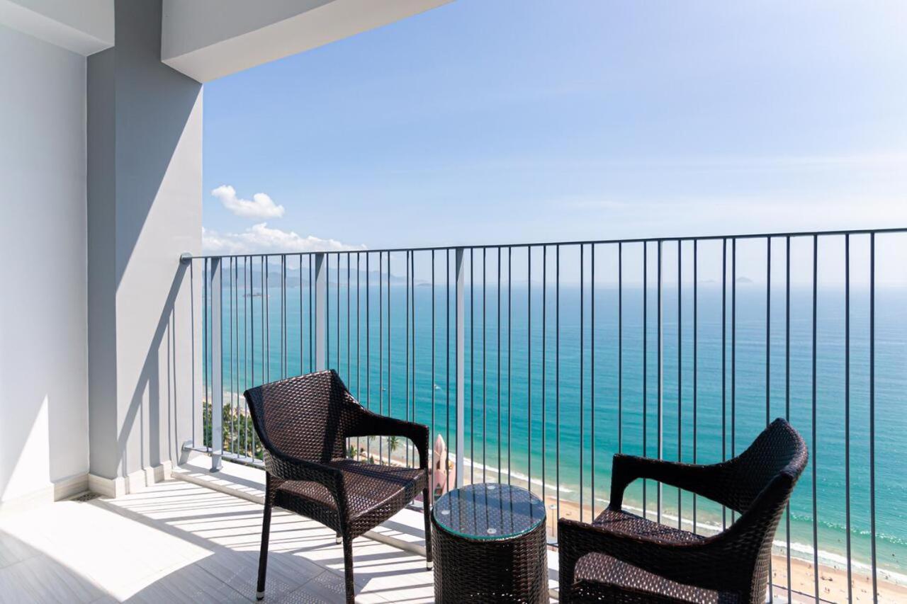 Panorama Central Nha Trang- Vietnam'S Highest Infinitive Rooftop Pool Extérieur photo