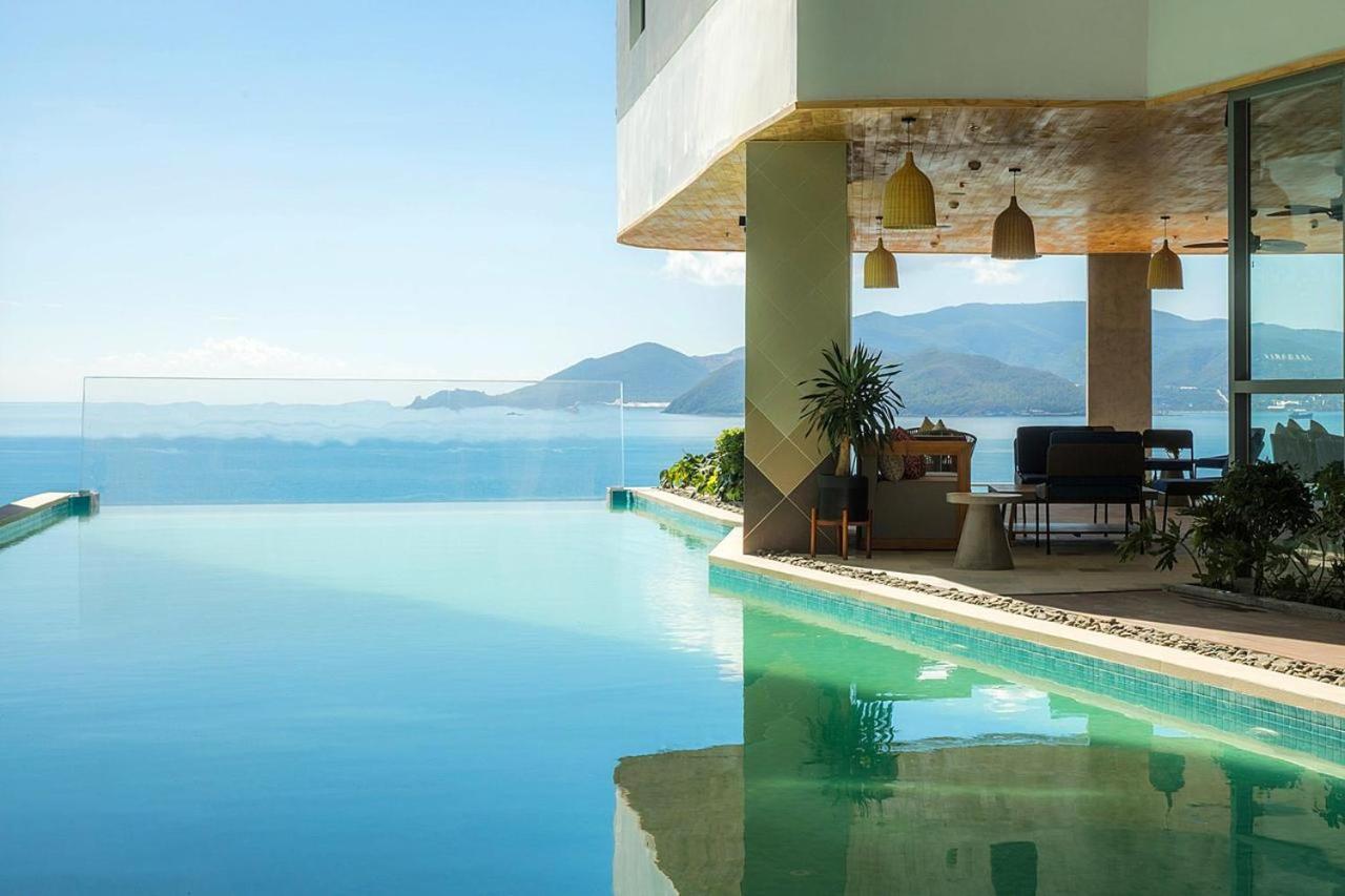 Panorama Central Nha Trang- Vietnam'S Highest Infinitive Rooftop Pool Extérieur photo